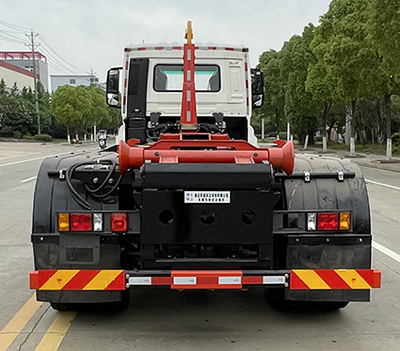 帝王環(huán)衛(wèi)牌HDW5256ZXXZZ6車廂可卸式垃圾車公告圖片