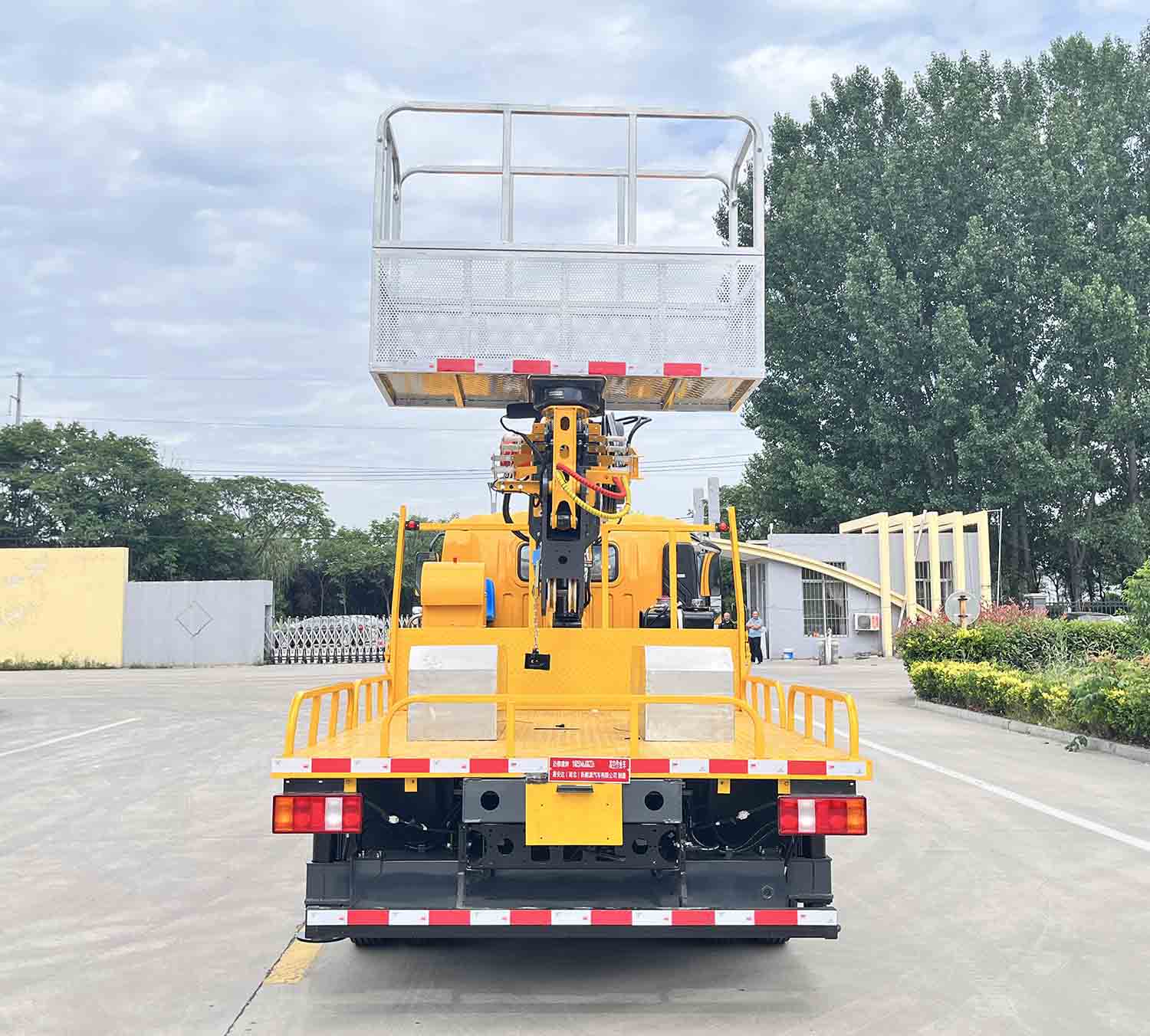 邁德盛牌YAD5046JGKZZ6高空作業(yè)車公告圖片