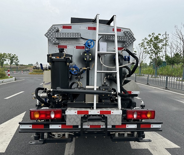 筑馬牌ZZM5041TYH路面養(yǎng)護(hù)車公告圖片