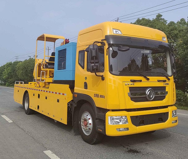 路鑫牌NJJ5180TQX6護(hù)欄搶修車