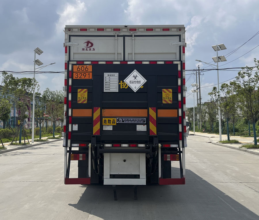 大力牌DLQ5181XDGZZ6毒性和感染性物品廂式運輸車公告圖片