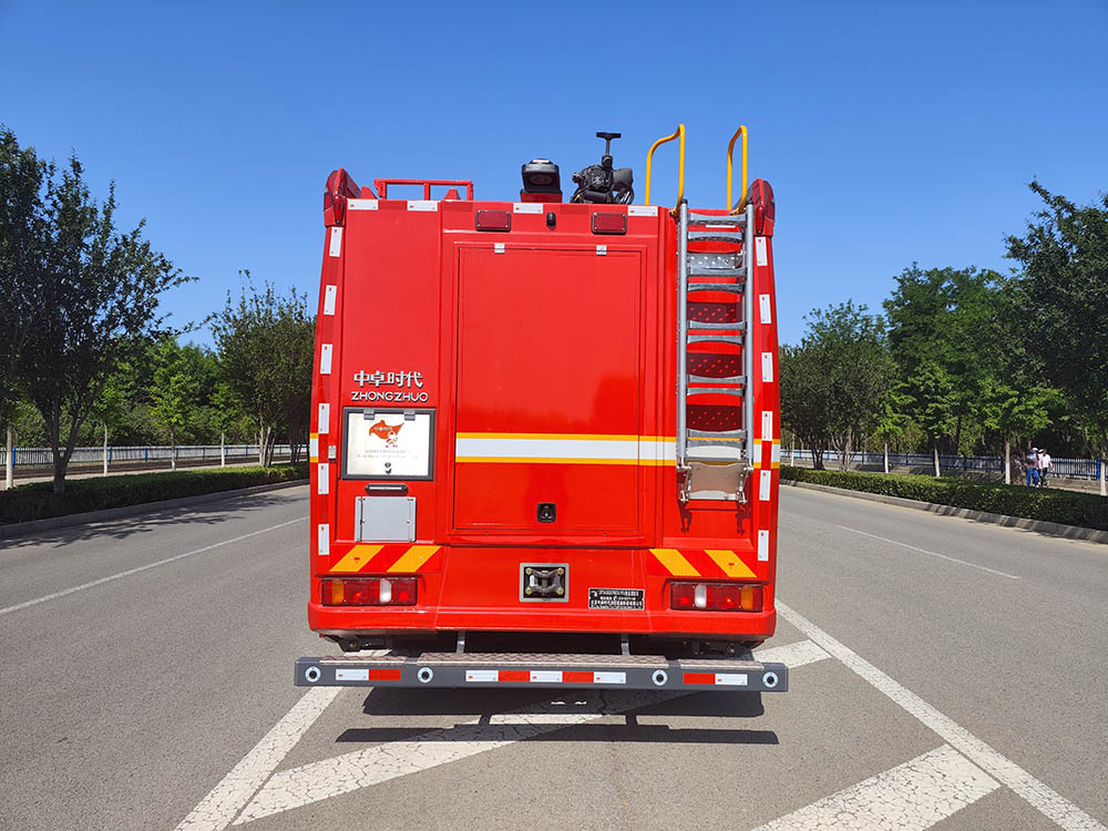 中卓時代牌ZXF5430GXFPM250/HT6泡沫消防車公告圖片