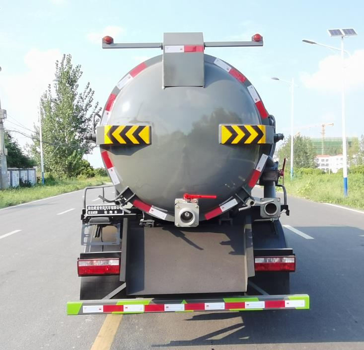 旺龍威牌WLW5074GXWCD吸污車公告圖片