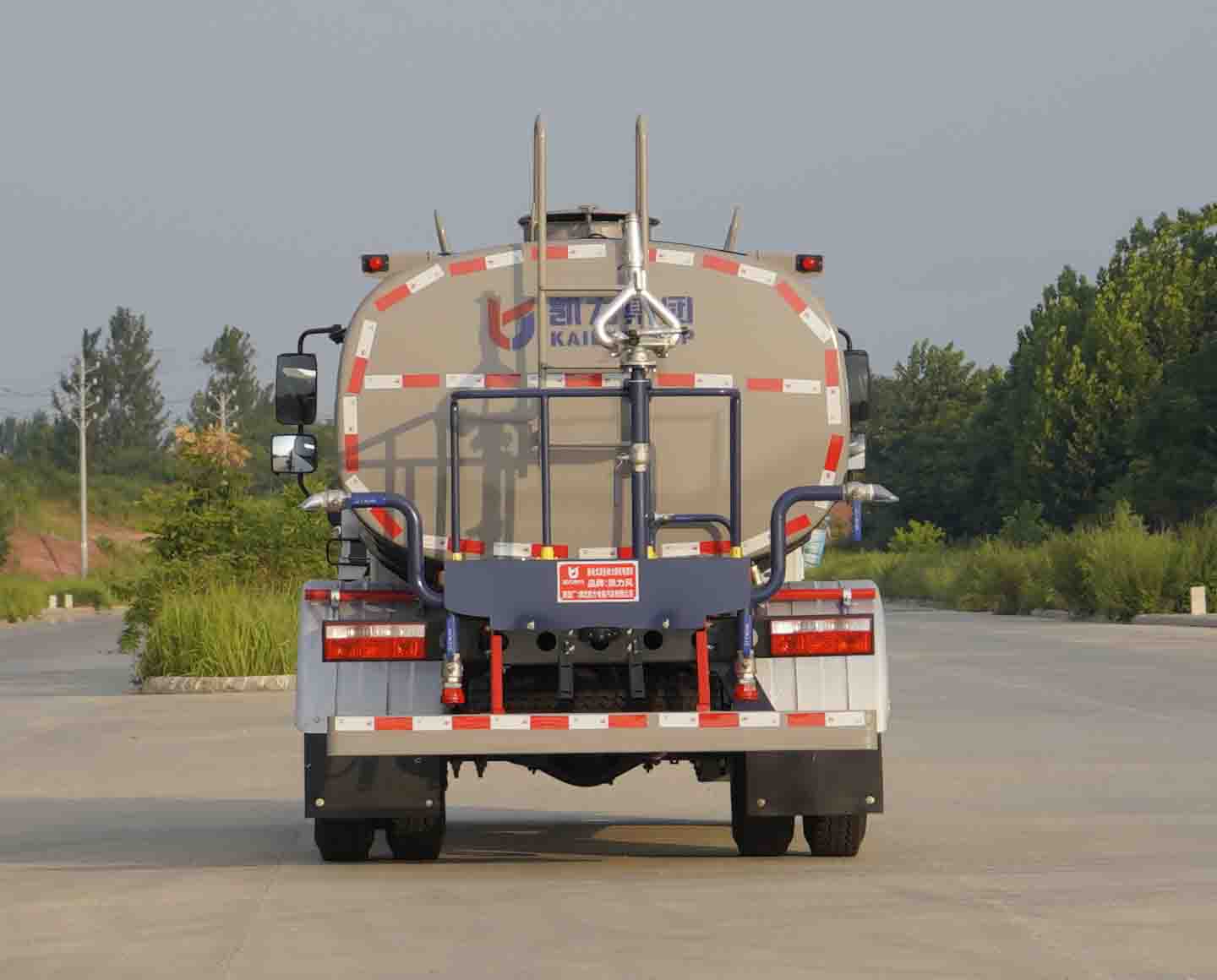 凱力風牌KLF5120GPSPHEV插電式混合動力綠化噴灑車公告圖片