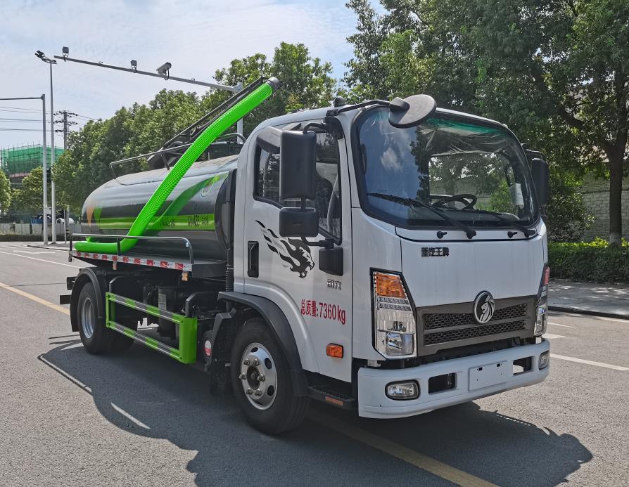 旺龍威牌WLW5074GXECD吸糞車