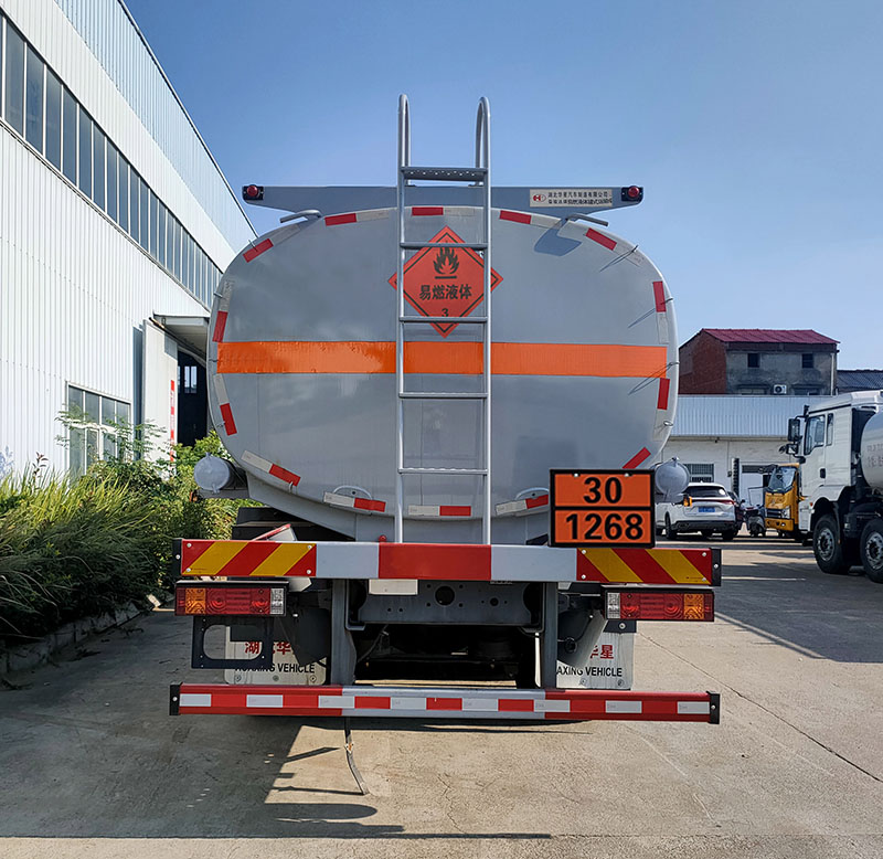 榮駿達牌HHX5265GRYSX6易燃液體罐式運輸車公告圖片