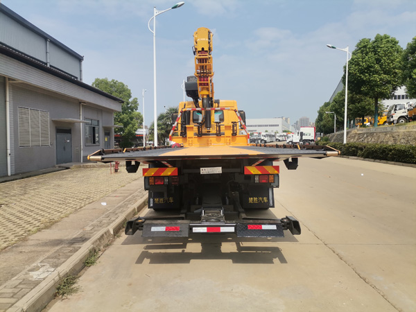 楚勝牌CSC5184TQZPZ6D清障車公告圖片