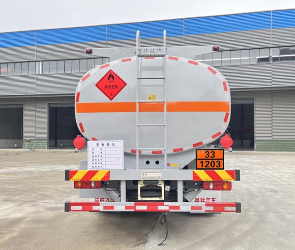 楚勝牌CSC5183GJYEZ6A加油車公告圖片