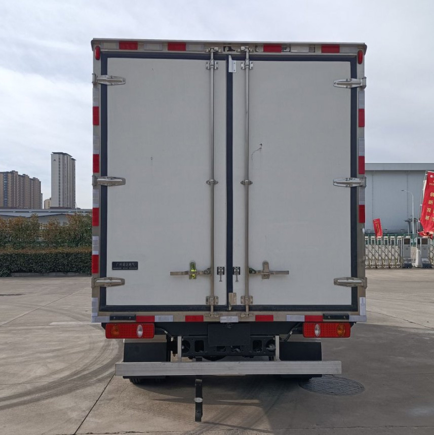 通粵達(dá)牌GTD5040XLCFCEV燃料電池冷藏車公告圖片