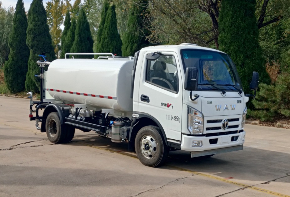 五征牌WZK5040TYHW16K6路面養(yǎng)護(hù)車公告圖片