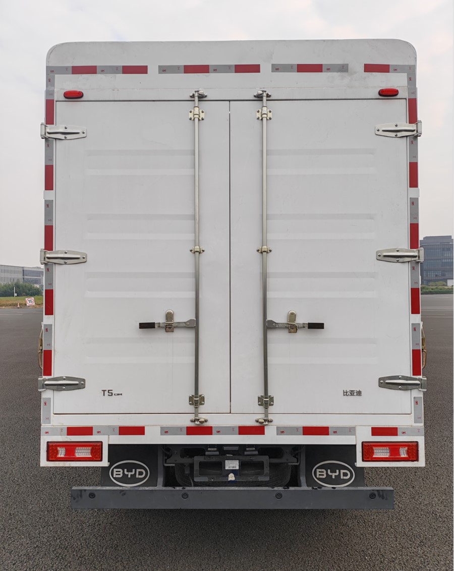 比亞迪牌BYD5040CCYHEV1插電式增程混合動(dòng)力倉柵式運(yùn)輸車公告圖片
