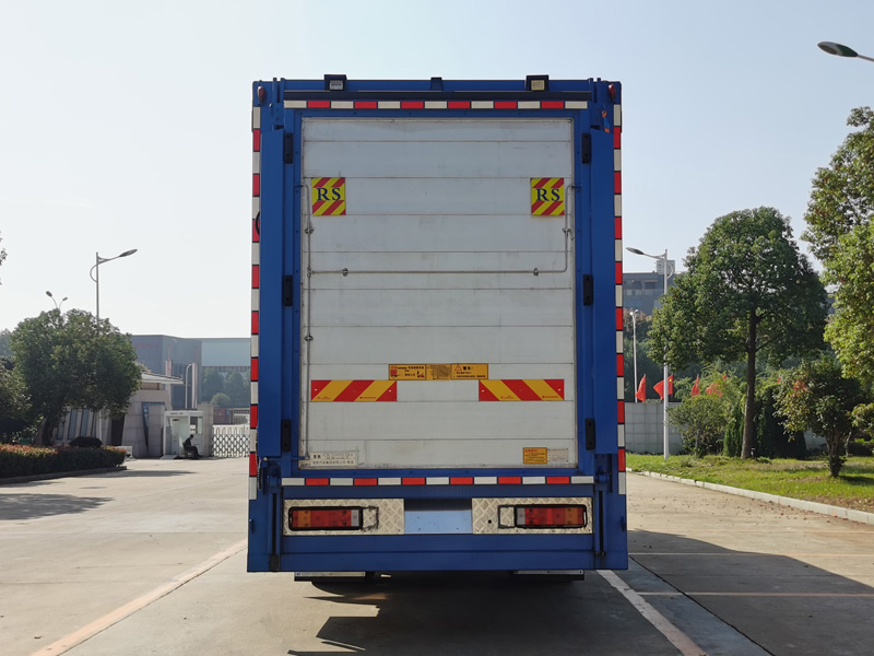 楚勝牌CSC5180XCQL6雛禽運(yùn)輸車公告圖片