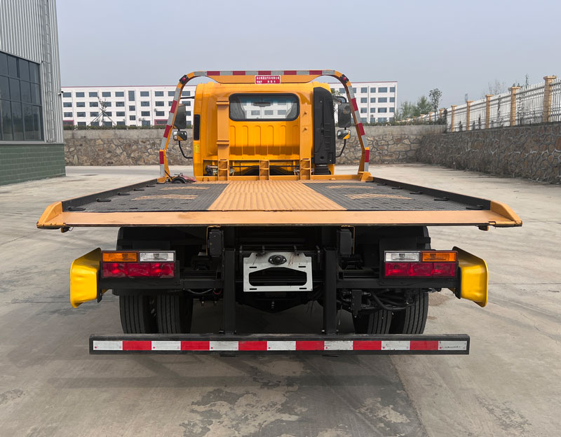 布隆牌LLL5041TQZYT6清障車公告圖片