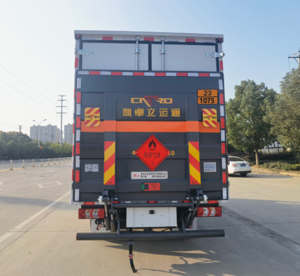 楚飛牌CLQ5045XRQ6HFC易燃氣體廂式運輸車公告圖片