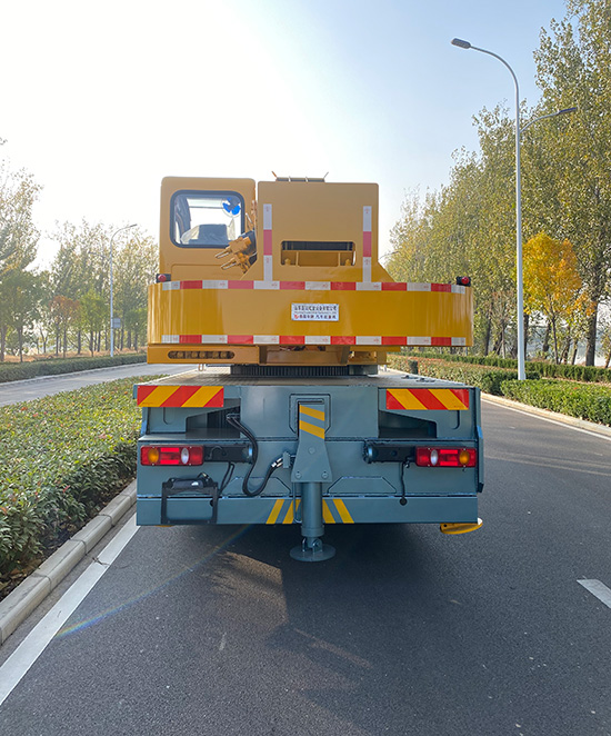 鑫國華牌XGZ5160JQZEQ6汽車起重機(jī)公告圖片