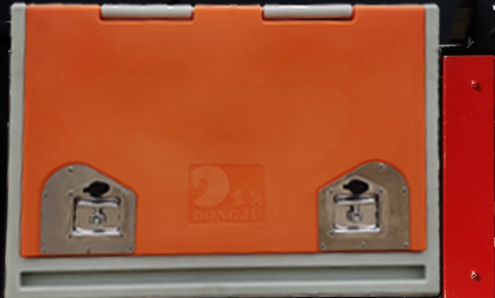 東駒牌LDW5181GFWC6腐蝕性物品罐式運(yùn)輸車公告圖片