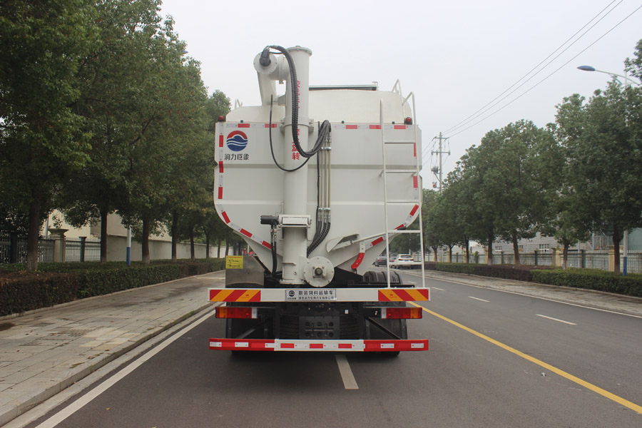 潤知星牌SCS5253ZSLEQ6散裝飼料運輸車公告圖片