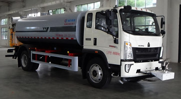 绿化喷洒车