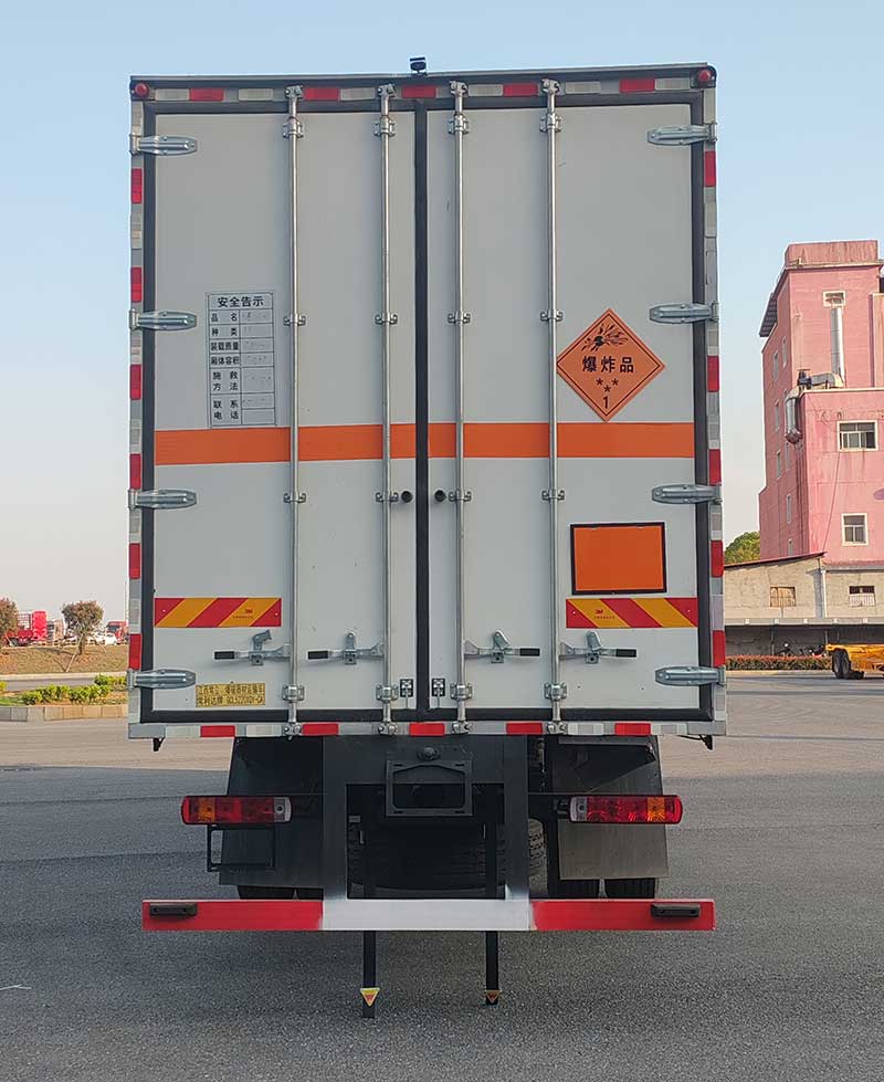 常利達牌GCL5220XQY-CA爆破器材運輸車公告圖片