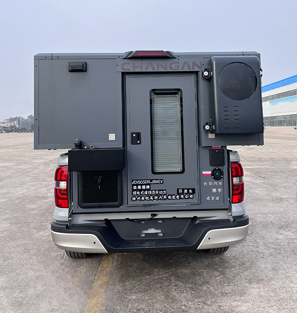 依維德牌JCV5032XLJ8HEV插電式增程混合動(dòng)力旅居車公告圖片