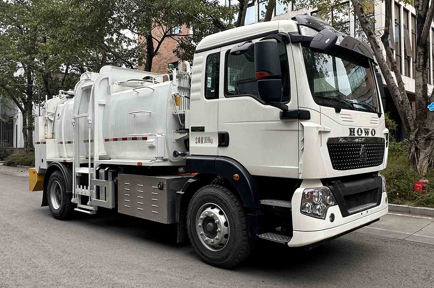 JHA5185TCAZZABEV型純電動餐廚垃圾車圖片