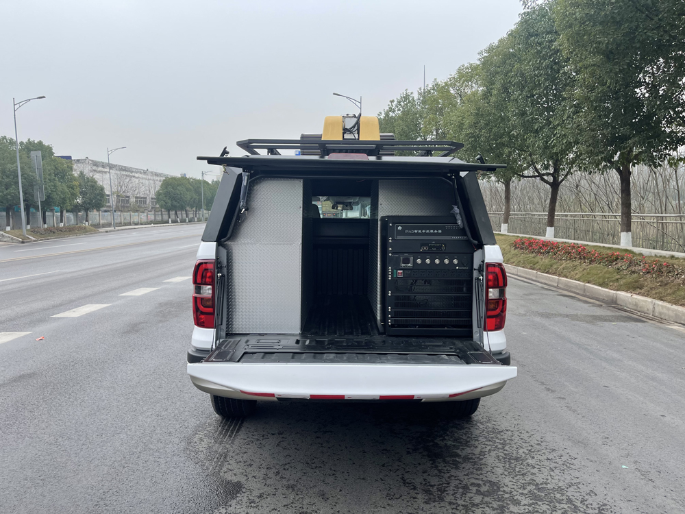 新逾捷牌XYT5034XZHSC1HEV插電式增程混合動力指揮車公告圖片