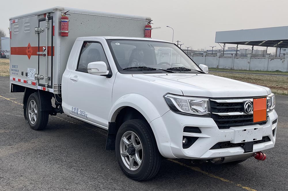 紅宇牌HYZ5031XQYZN爆破器材運(yùn)輸車(chē)公告圖片