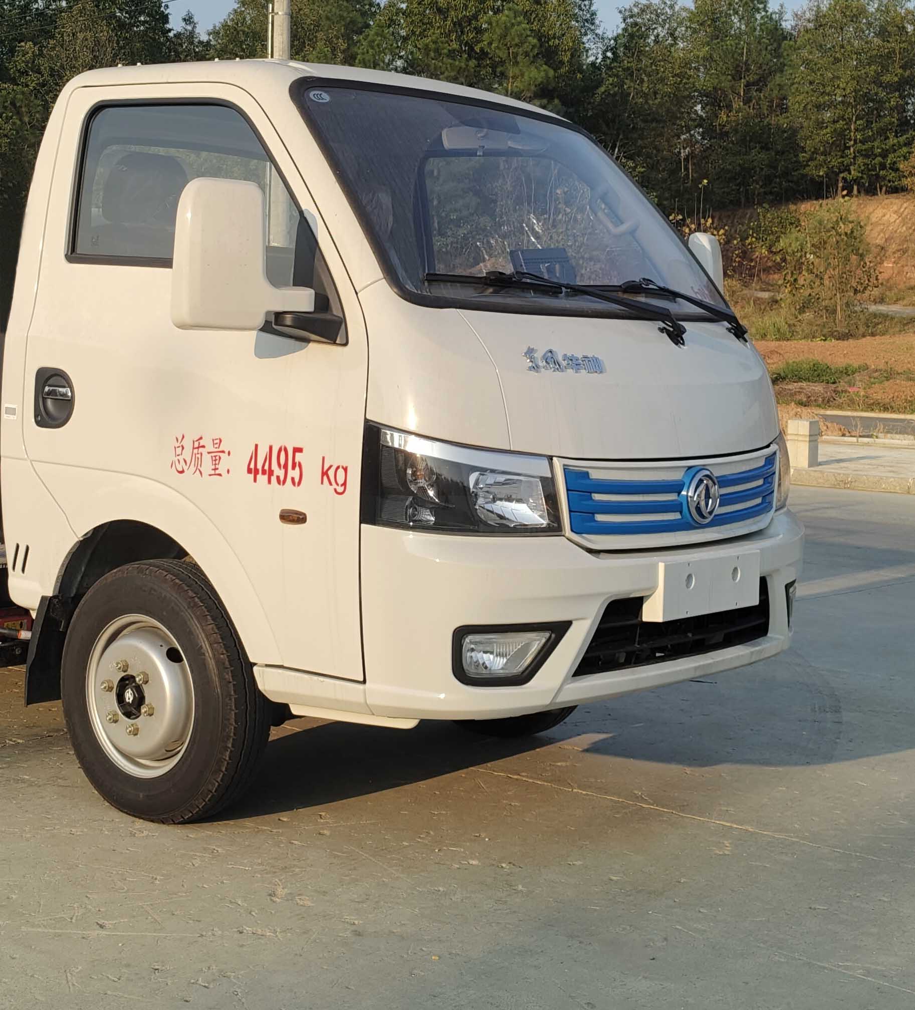 凱力風(fēng)牌KLF5042TYHBEV純電動路面養(yǎng)護(hù)車公告圖片