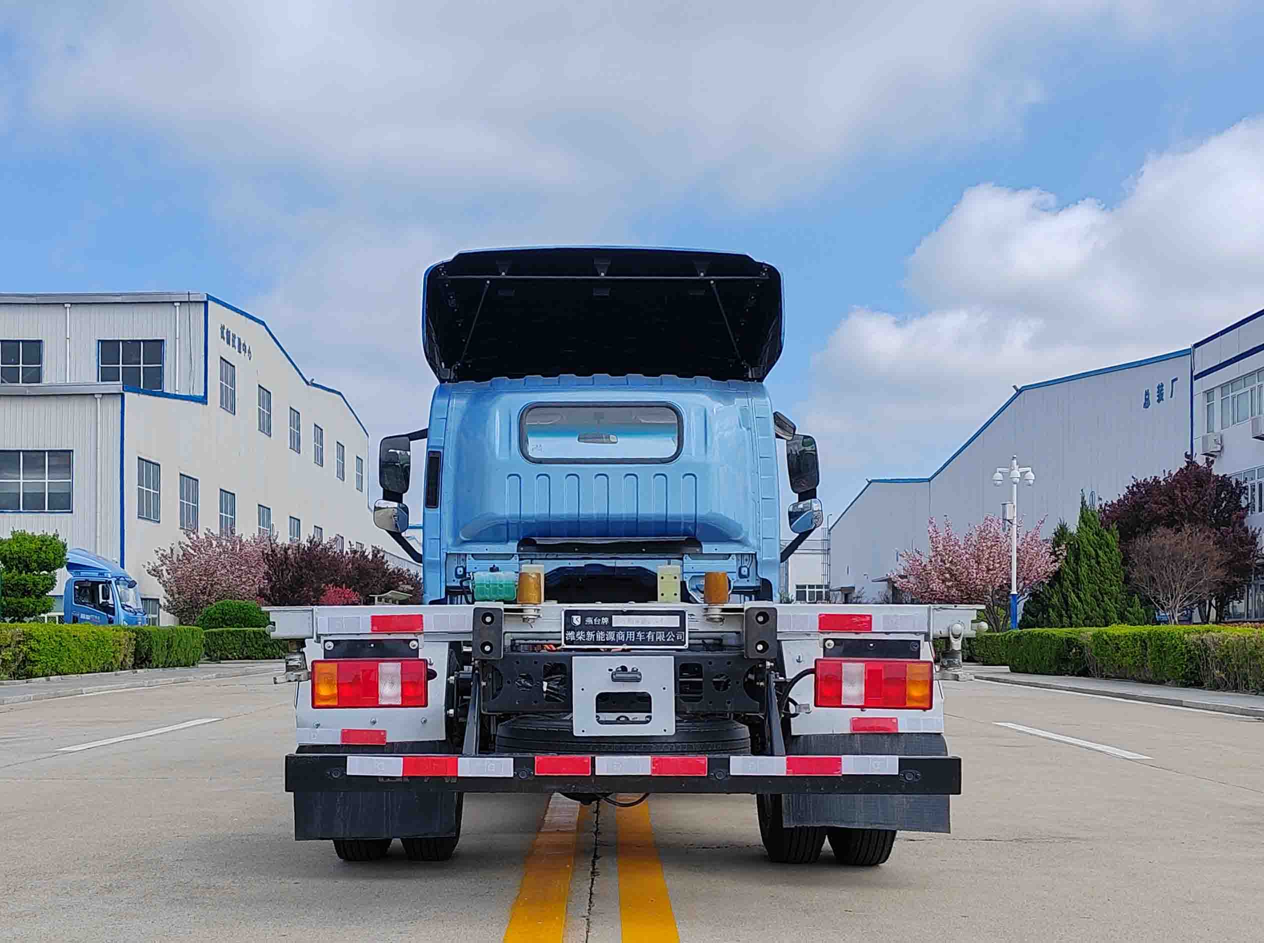 燕臺牌YTQ5042ZKXKEEV343純電動車廂可卸式汽車公告圖片