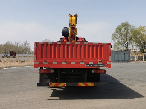 解放牌CA5251JSQP62K1L5T1E6隨車起重運輸車公告圖片