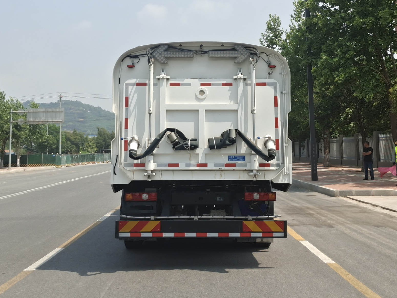 山花牌JHA5189TXSSXABEV純電動洗掃車公告圖片