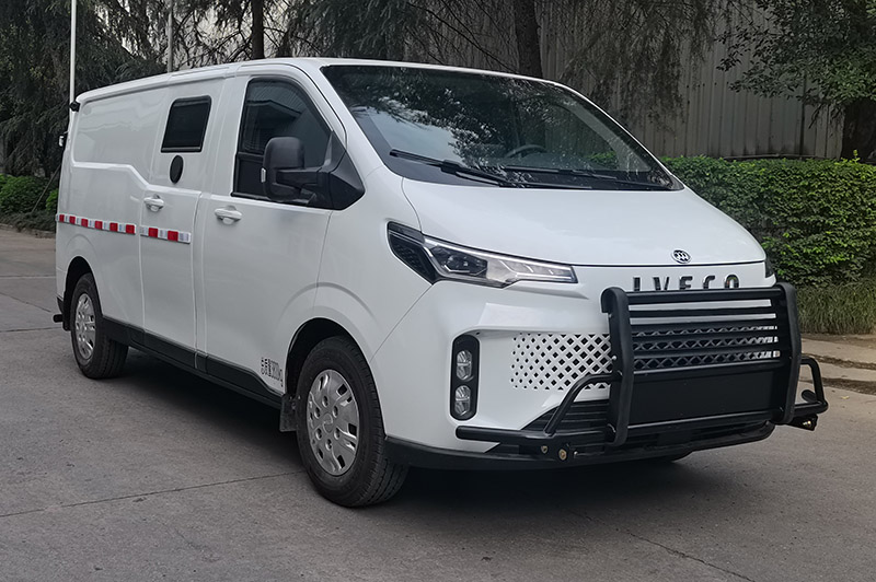 DMT5048XYCEV4-AM型純電動(dòng)運(yùn)鈔車圖片