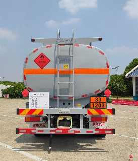 楚勝牌CSC5183GJYEH6加油車公告圖片