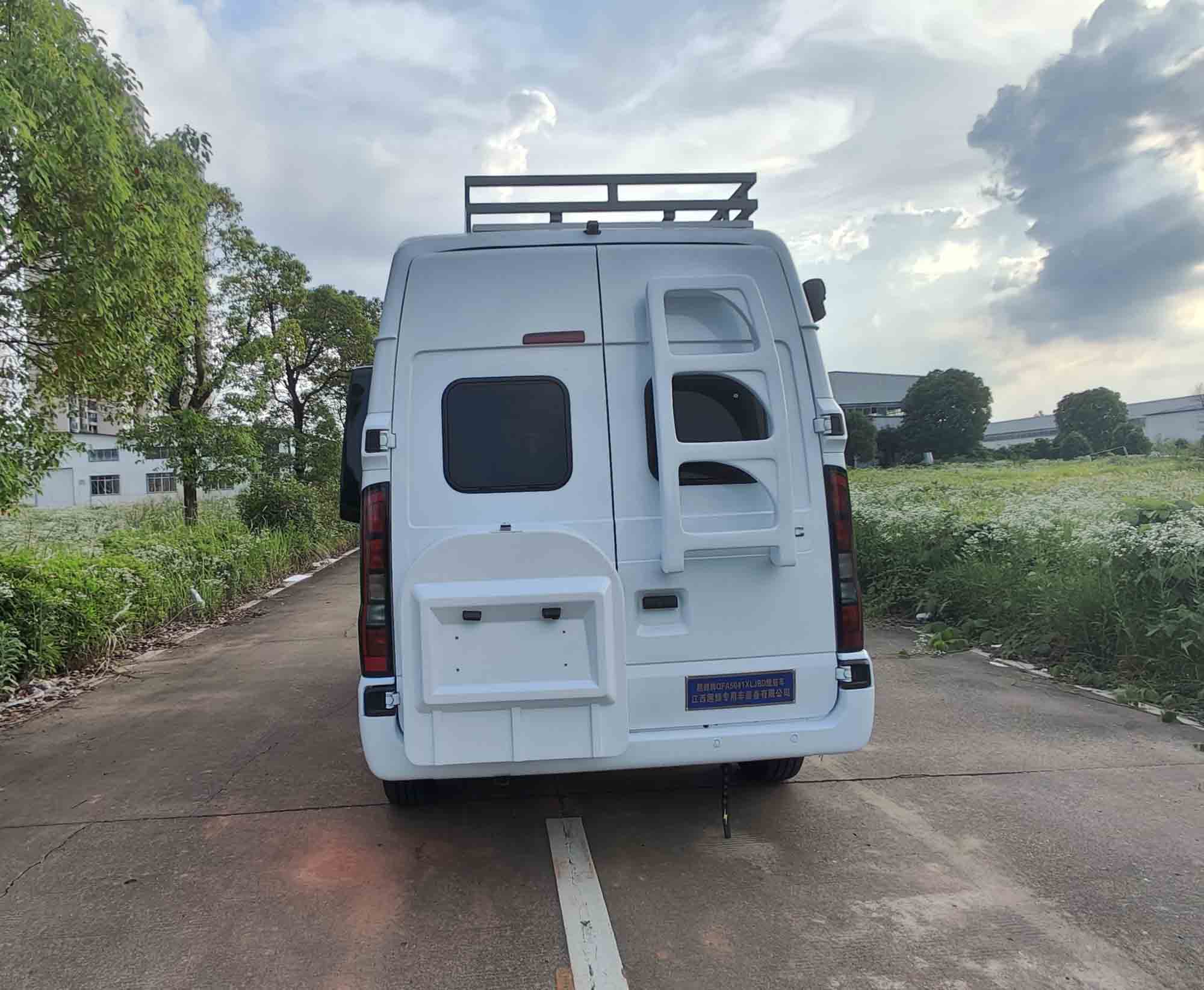 趣蜂牌QFA5041XLJBD旅居車(chē)公告圖片