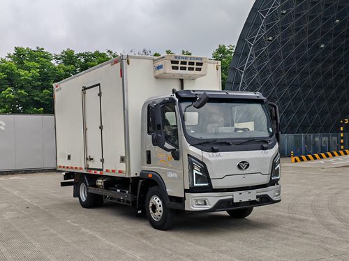 豪曼牌ZZ5048XLCG17ZBEVD純電動冷藏車公告圖片