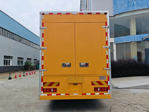 星通牌XTP5186XZBZZ6裝備車公告圖片