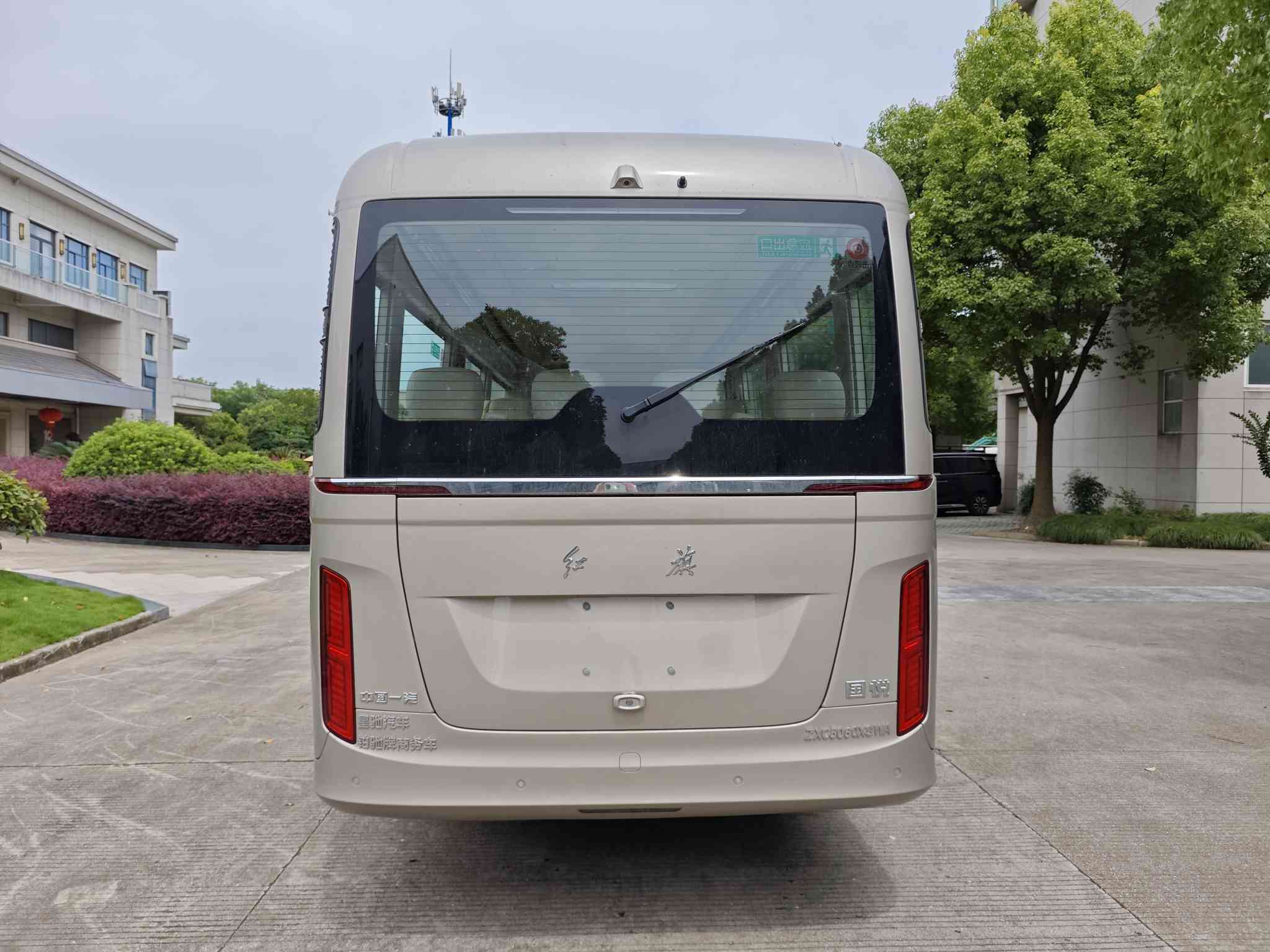 鉑馳牌ZXC5060XSWA商務(wù)車公告圖片