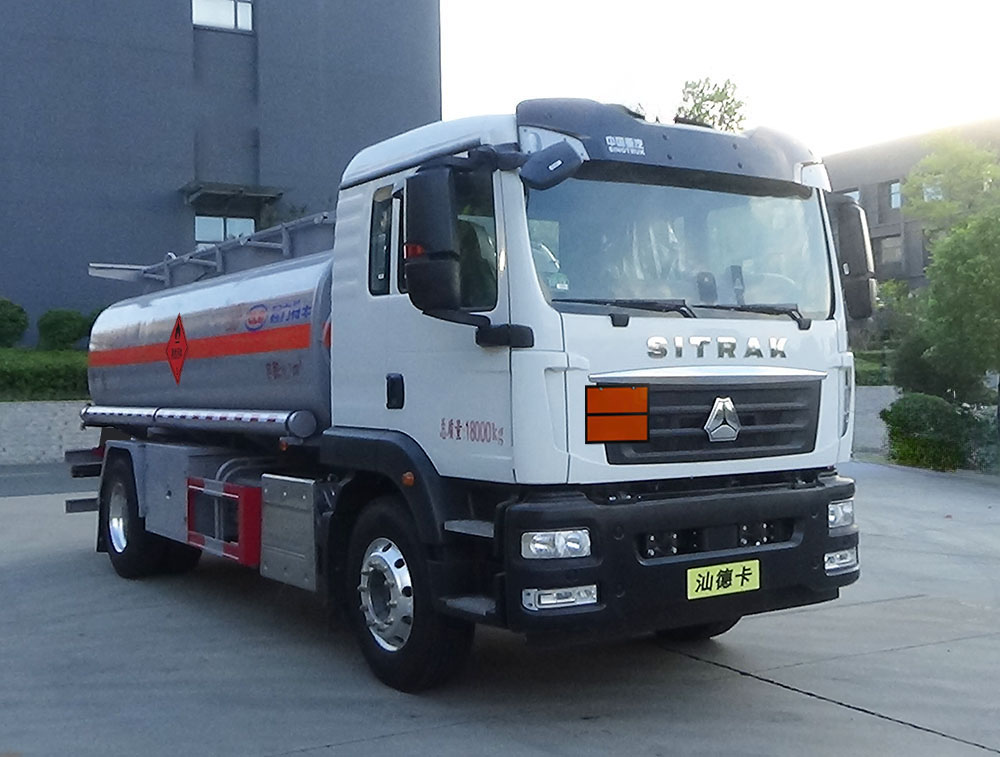 CL5183GJY6BWG型加油車圖片