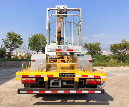 江匯威牌JWD5040XJXCD6抽油機(jī)檢修車(chē)公告圖片