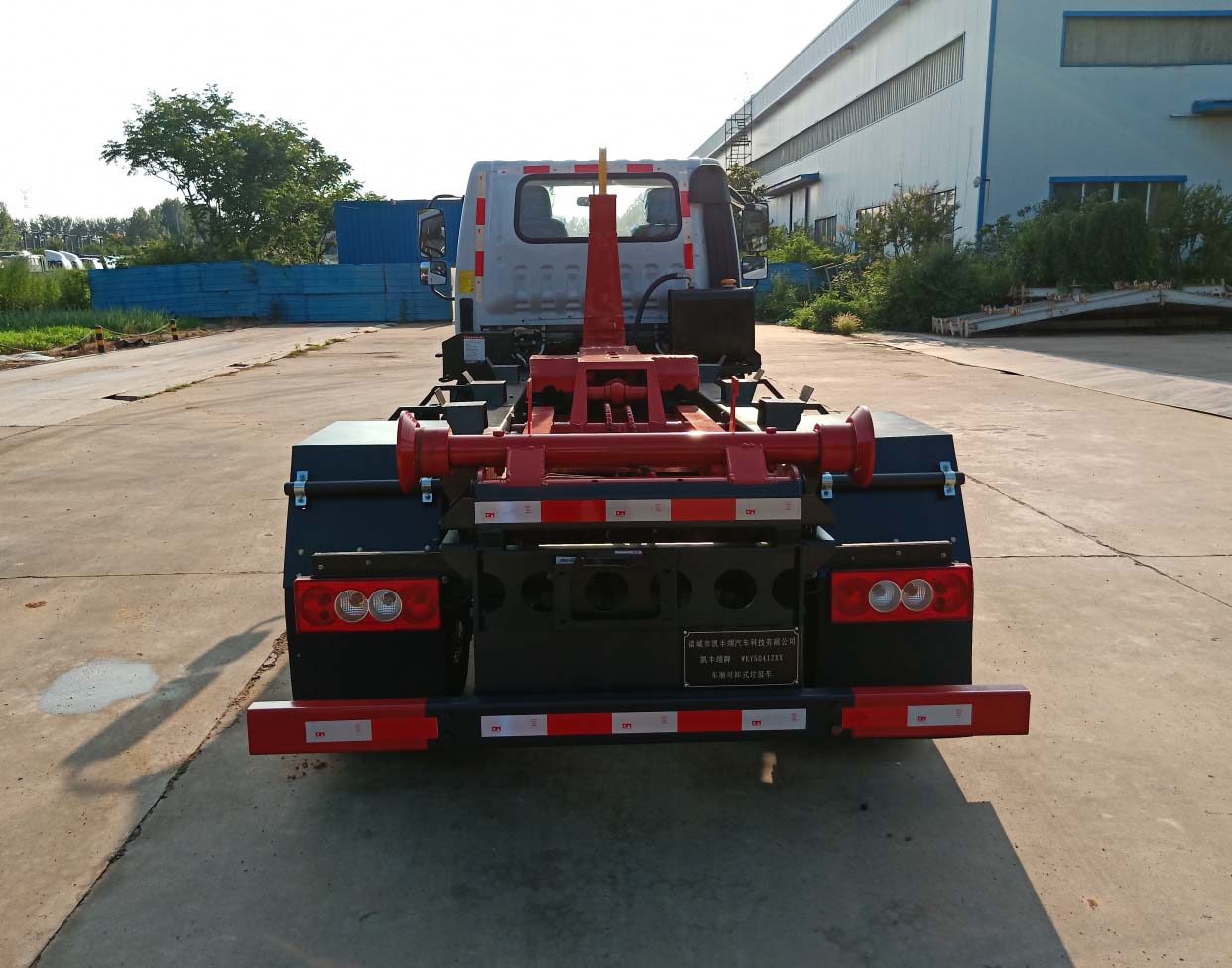 凱豐翊牌WKY5041ZXX車廂可卸式垃圾車公告圖片