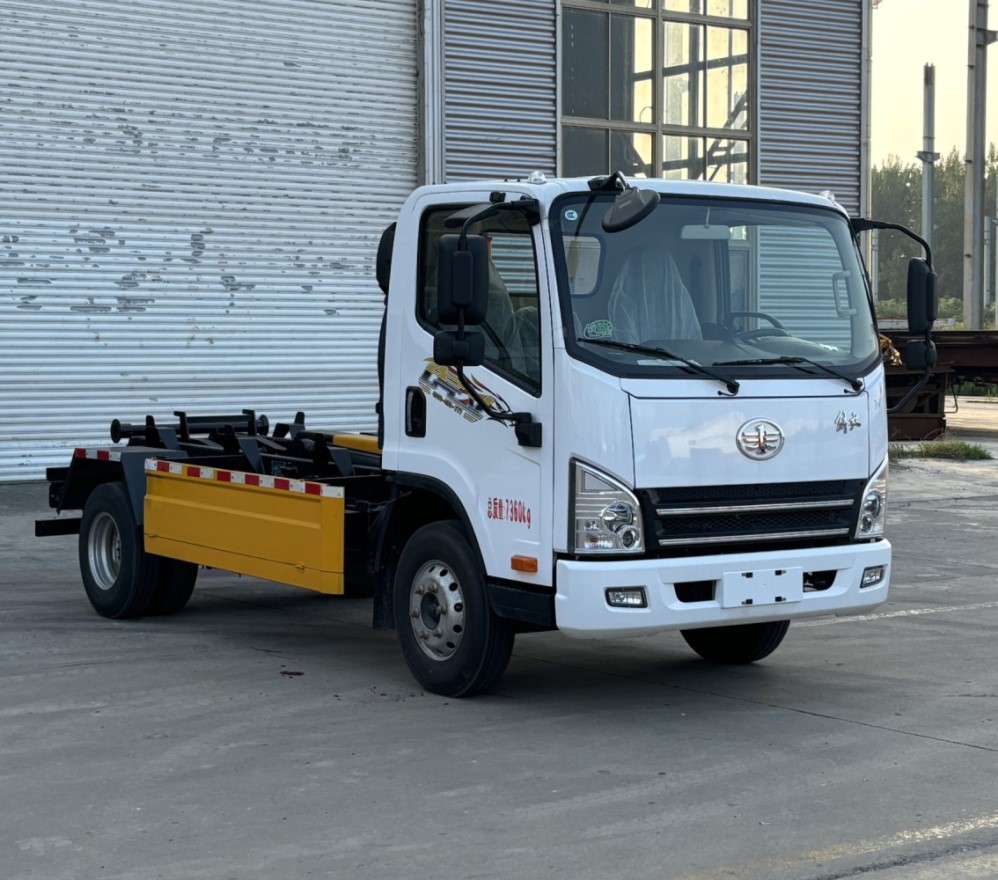 祥農(nóng)達(dá)牌SGW5070ZXXCA6車(chē)廂可卸式垃圾車(chē)公告圖片