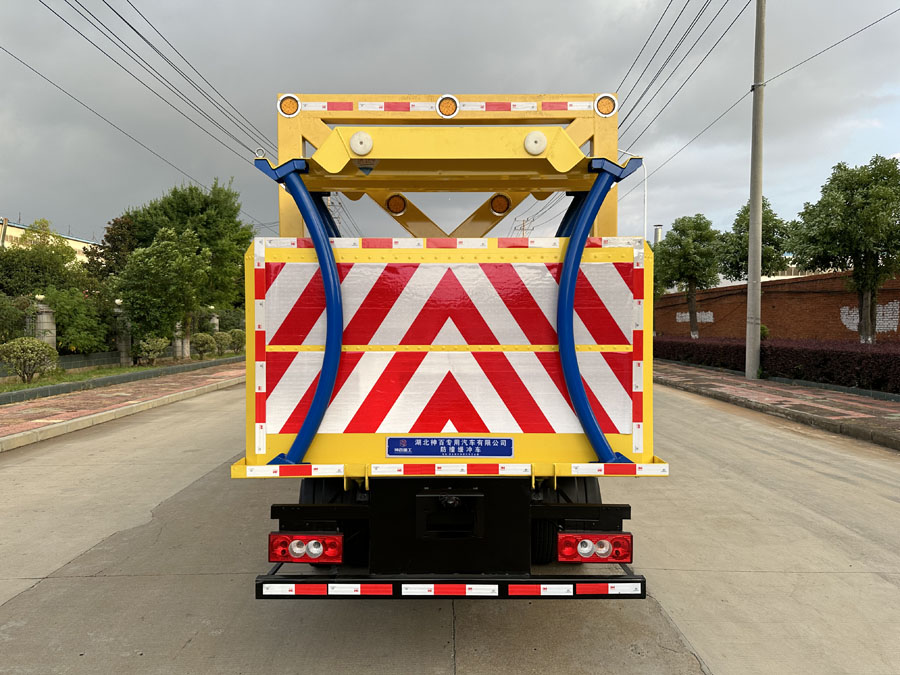 神百重工牌ABC5045TFZBJ6防撞緩沖車公告圖片