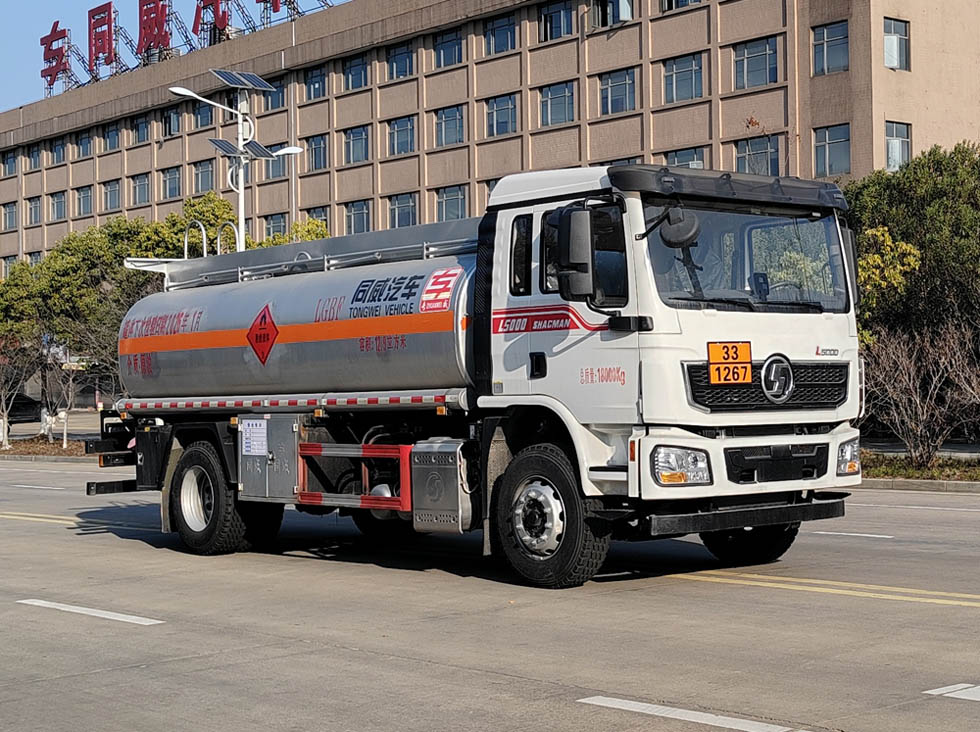 專威牌HTW5189GRYSXY6易燃液體罐式運(yùn)輸車公告圖片