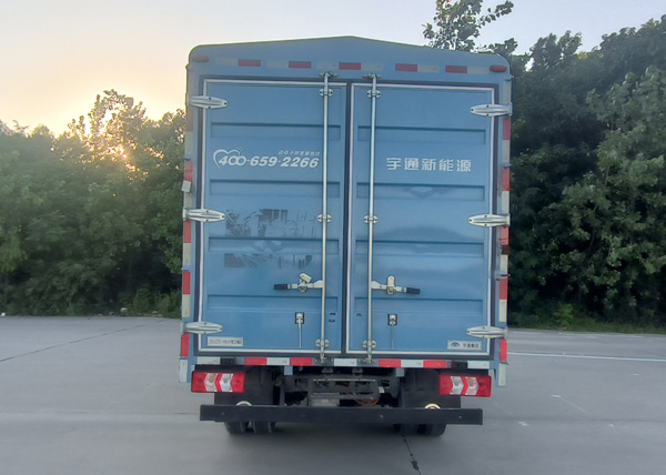 宇通牌ZKH5045CCYBEV255純電動(dòng)倉(cāng)柵式運(yùn)輸車(chē)公告圖片