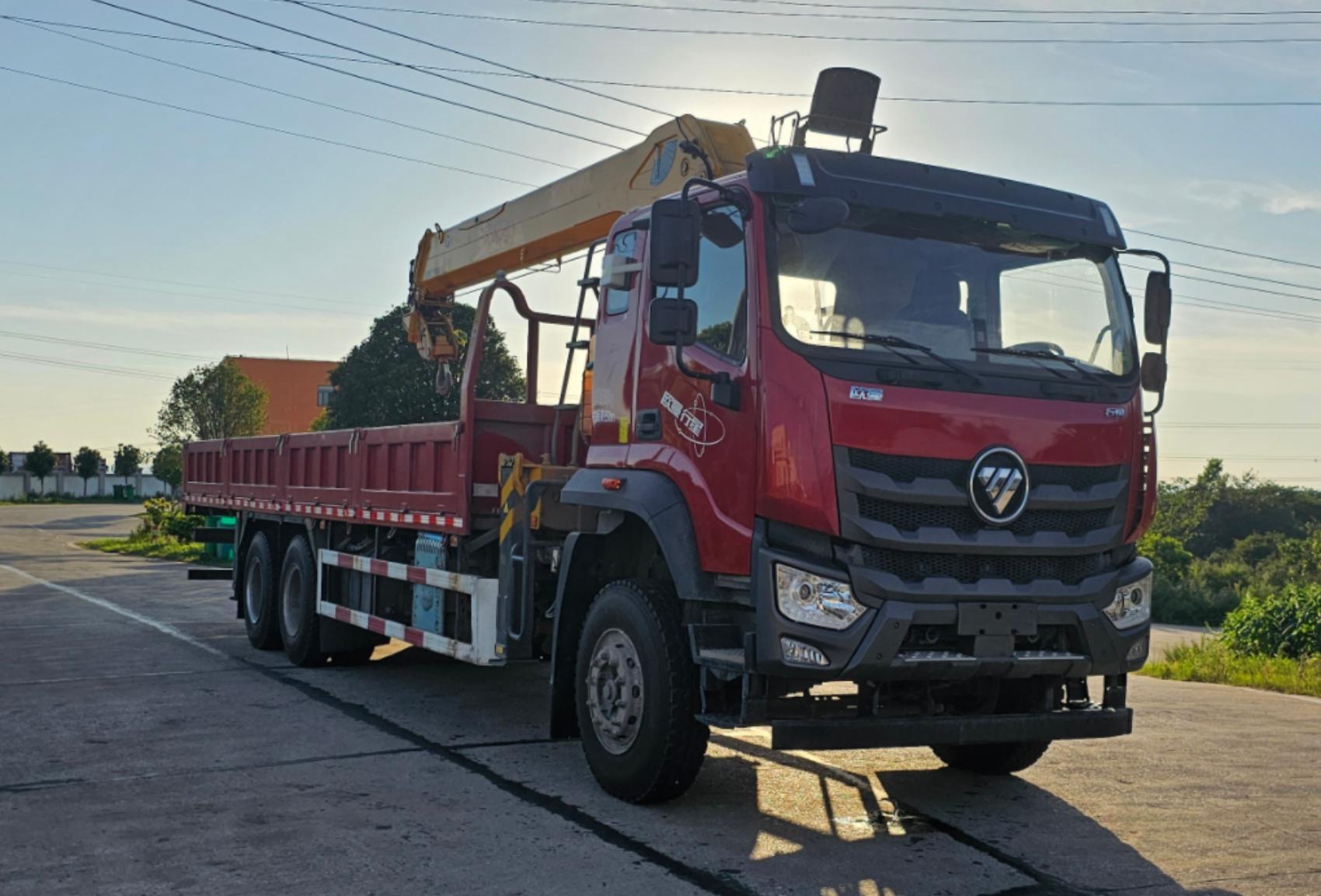 猛卡士特牌XCL5251JSQB6隨車起重運輸車公告圖片