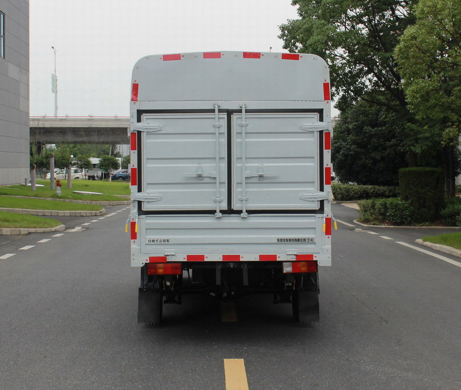東風(fēng)牌EQ5031CCYVQFAC倉(cāng)柵式運(yùn)輸車(chē)公告圖片