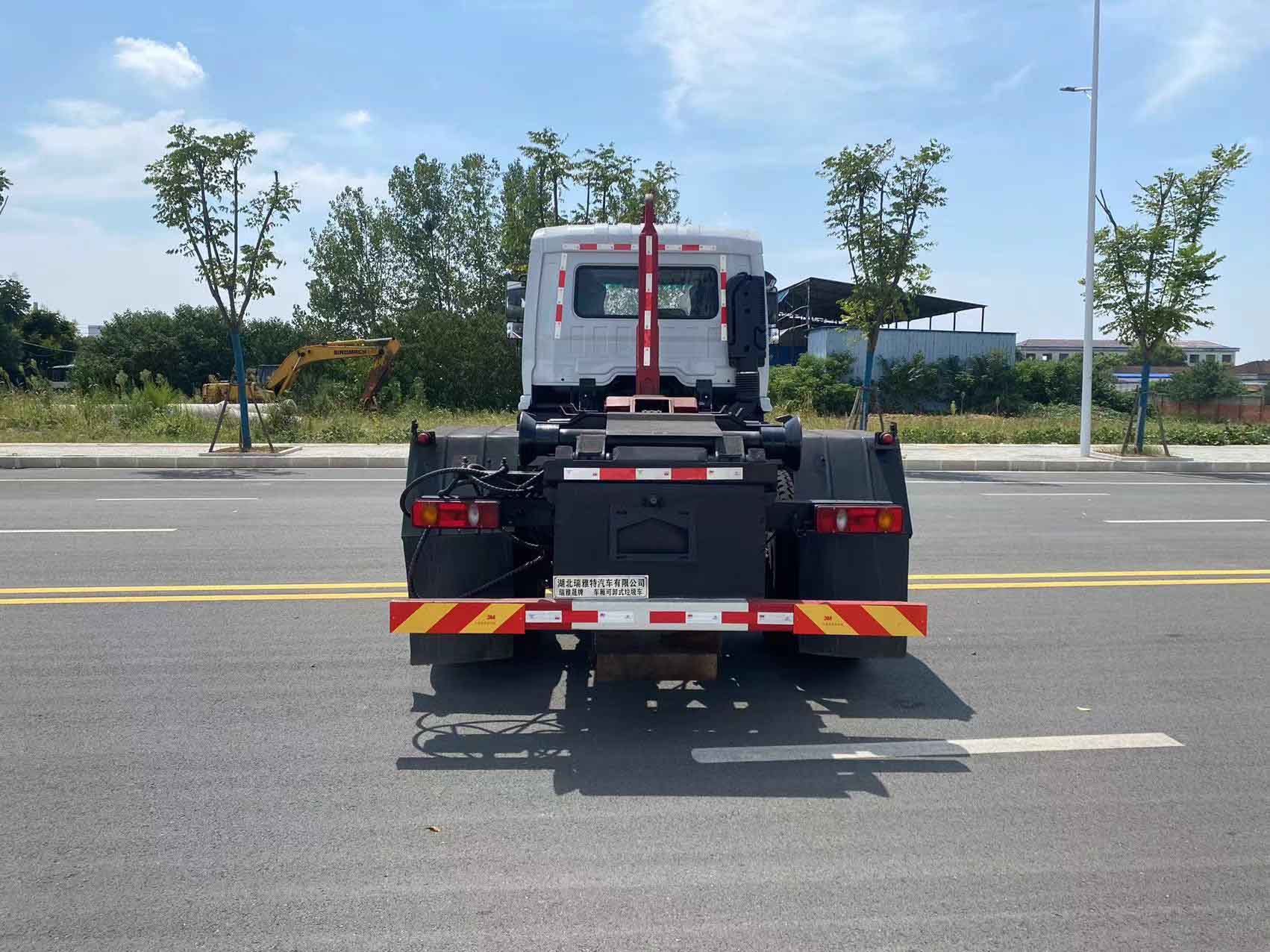 瑞雅晟牌RRR5163ZXXD車廂可卸式垃圾車公告圖片