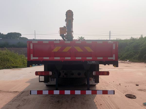 駿通牌JF5251JSQCA12隨車(chē)起重運(yùn)輸車(chē)公告圖片