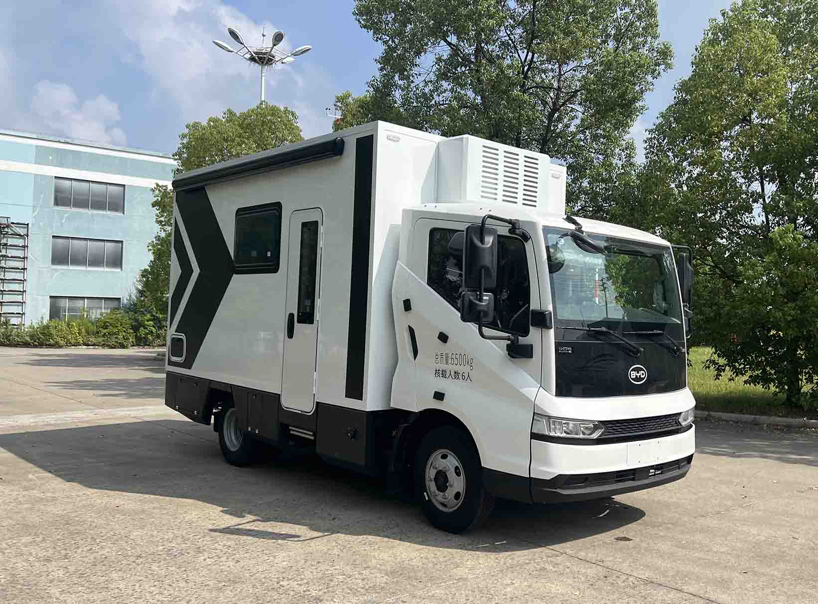 謹誠牌GRD5060XLJHEV插電式增程混合動力旅居車