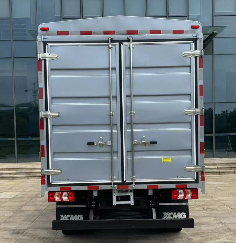 徐工牌XGA5049CCYBEVEA純電動倉柵式運(yùn)輸車公告圖片